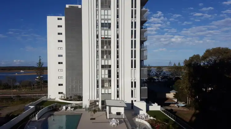 512/17 Bath Street, Labrador QLD 4215