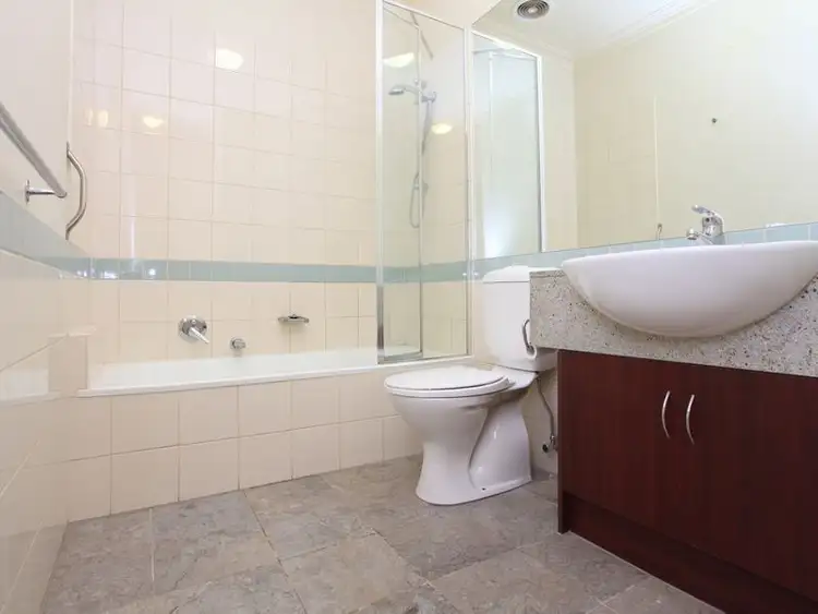 Fourth view of Homely apartment listing, 4/402 La Trobe Street, Melbourne VIC 3000