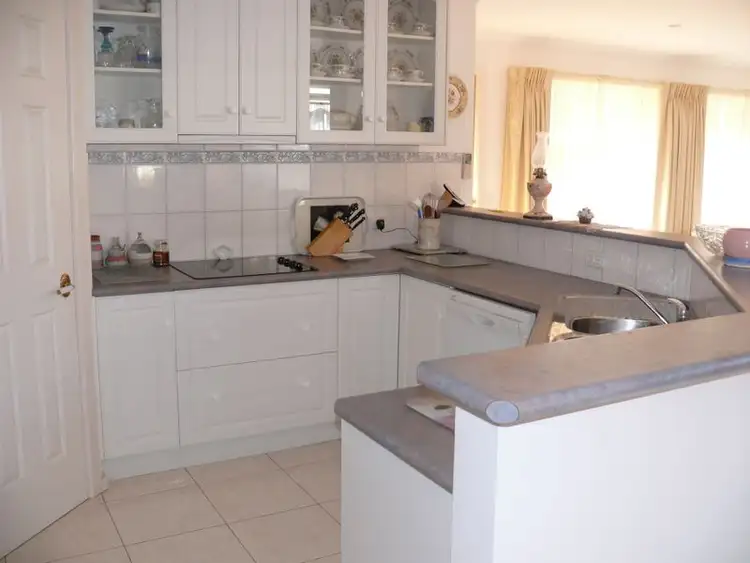 Fourth view of Homely villa listing, 19/1-5 Canal Road, Paynesville VIC 3880