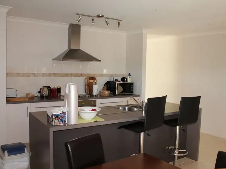 Third view of Homely house listing, 7 Windsor Court, Bairnsdale VIC 3875