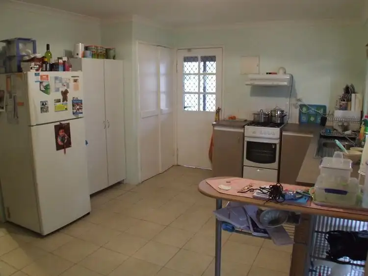 Sixth view of Homely house listing, 9/2 Eighth Road, York WA 6302