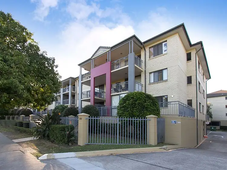 54/300 Sir Fred Schonell Drive, St Lucia QLD 4067