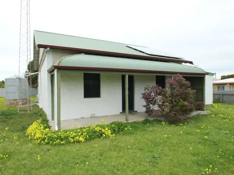 11 Herbert Street, Moonta Bay SA 5558