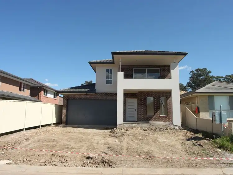 4 Domain Bvd, Prestons NSW 2170