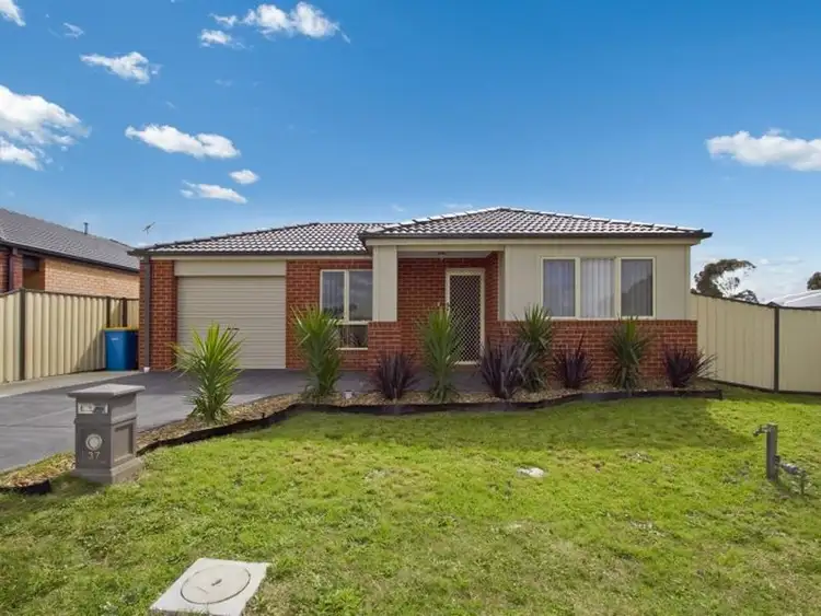 37 Lauricella Drive, Wallan VIC 3756