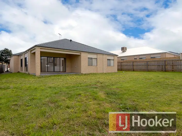 Fifth view of Homely house listing, 4 Cassowary Way, Pakenham VIC 3810