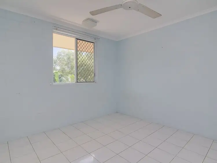 Fifth view of Homely unit listing, 10/11 Pioneer Street, Manoora QLD 4870