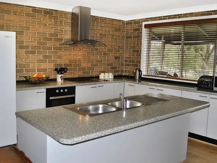 Fifth view of Homely house listing, 5 Vista Court, Heathcote Junction VIC 3758