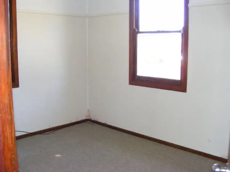 Fifth view of Homely house listing, 41 Garfield Avenue, Goulburn NSW 2580