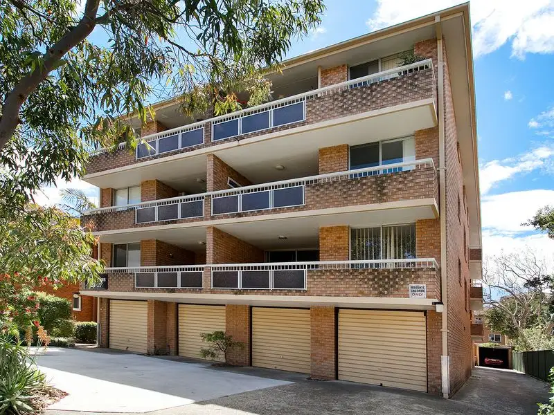 Main view of Homely unit listing, 5/23-27 GORDON STREET, Brighton-le-sands NSW 2216