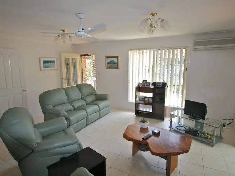 Third view of Homely semi-detached listing, 4/15 Avondale Drive, Banora Point NSW 2486