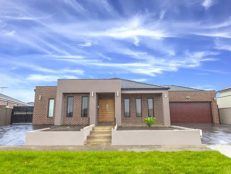 4 Ravenwoods Way, Craigieburn VIC 3064