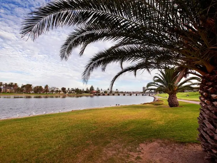 Sixth view of Homely unit listing, 2/16 Patawalonga Frontage, Glenelg North SA 5045