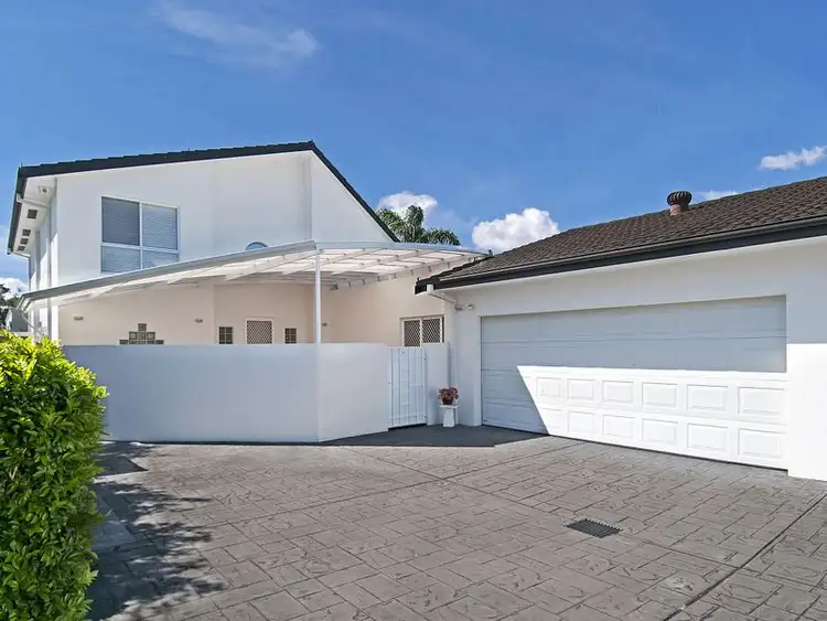 9a Eulalia Avenue, Point Frederick NSW 2250