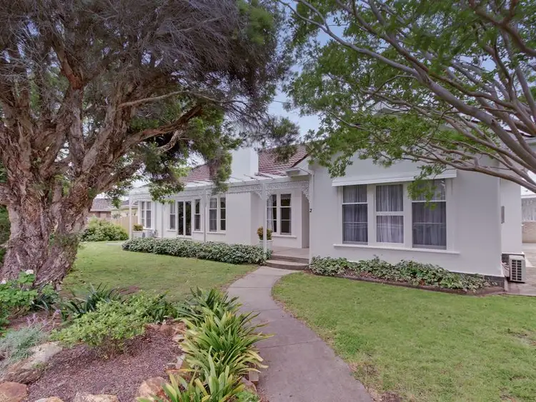 2 Dean Street, Bairnsdale VIC 3875