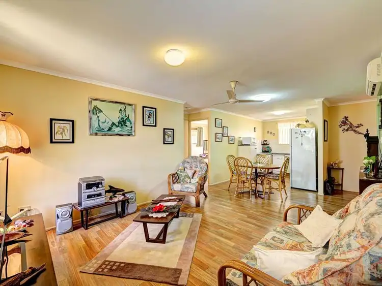 1/2 Bells Road, Avenell Heights QLD 4670