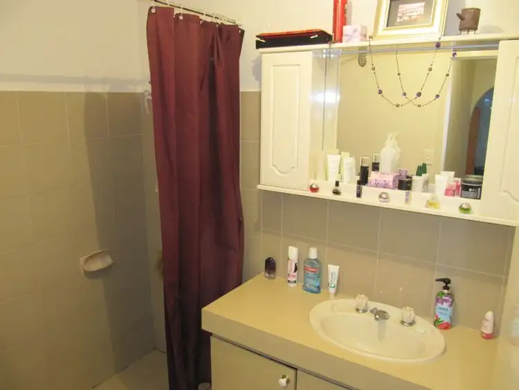 Fifth view of Homely villa listing, 2/11 Gibson Court, Morley WA 6062