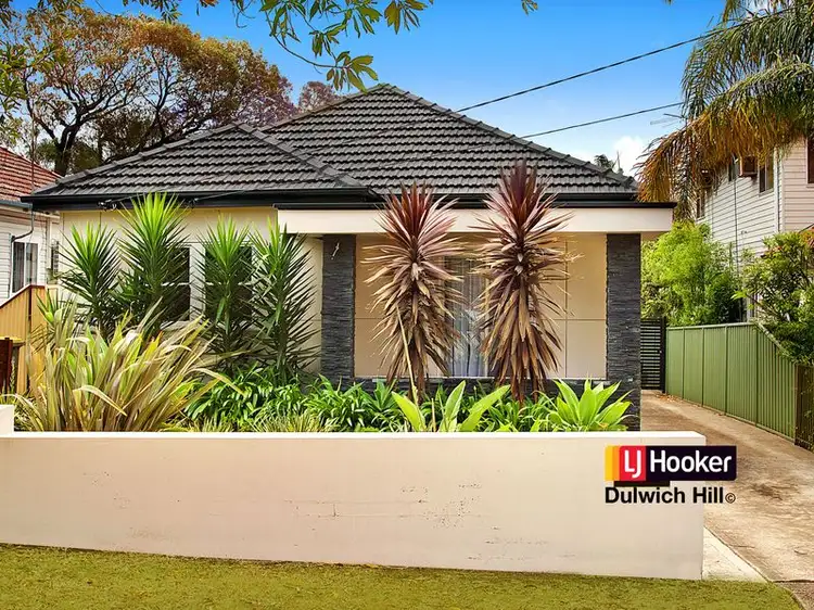 11 Oatley Street, Kingsgrove NSW 2208