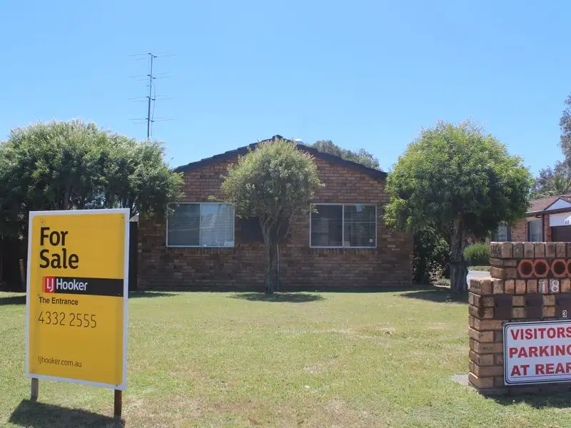 Main view of Homely villa listing, 1/18 McLachlan Avenue, Long Jetty NSW 2261