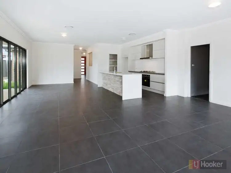 Sixth view of Homely house listing, 9 Dullea Close, Currans Hill NSW 2570