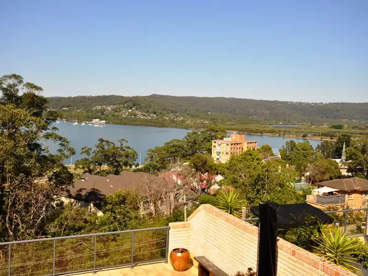 21/92 John Whiteway Drive, Gosford NSW 2250