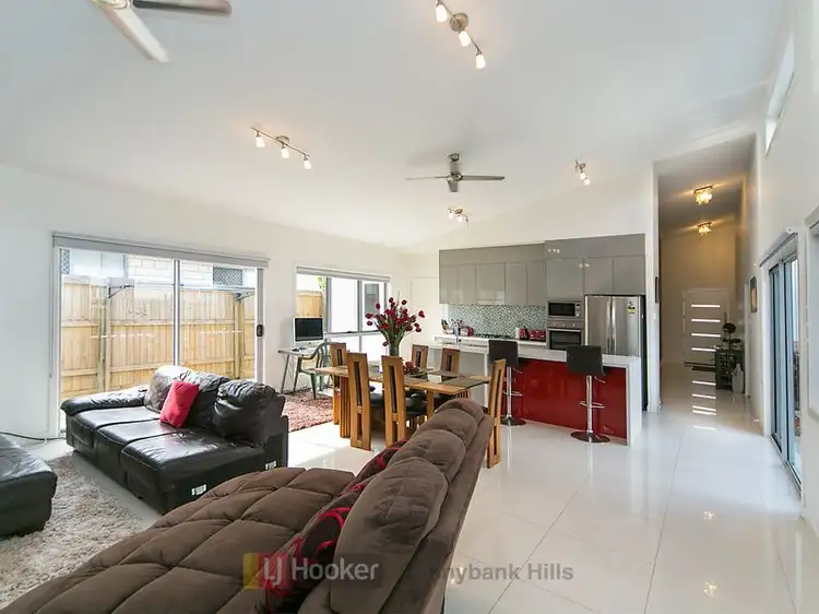 Second view of Homely house listing, 8 Aster Place, Calamvale QLD 4116