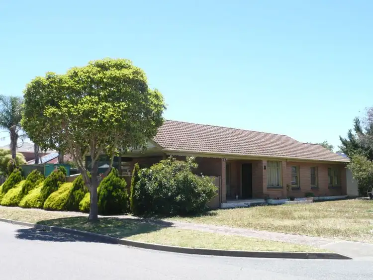 1 Fleetwood Crescent, Henley Beach SA 5022