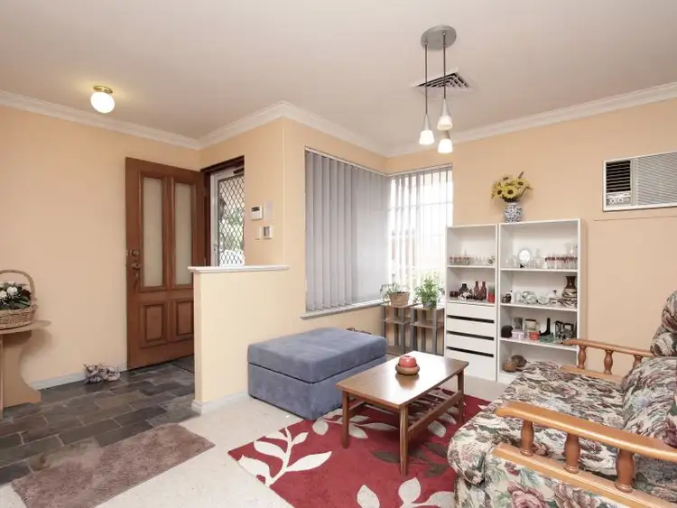 Fourth view of Homely villa listing, 2/72 Wilfred Road, Thornlie WA 6108