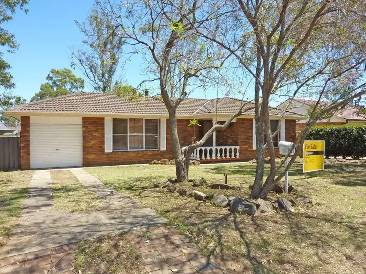 19 Blackwell Avenue, St Clair NSW 2759