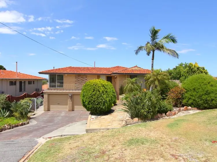 42 Stonehouse Crescent, Bentley WA 6102