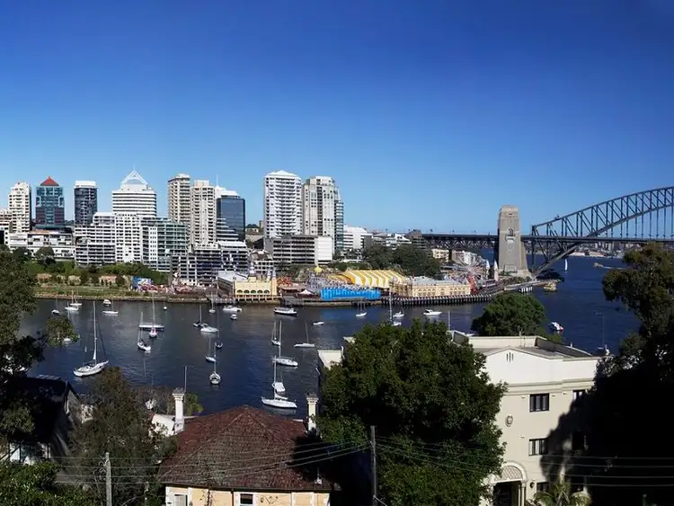 8/26 East Crescent Street, Mcmahons Point NSW 2060