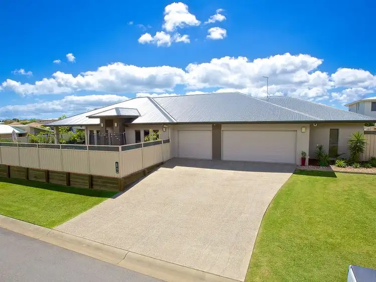 14 Magnetic Place, Redland Bay QLD 4165