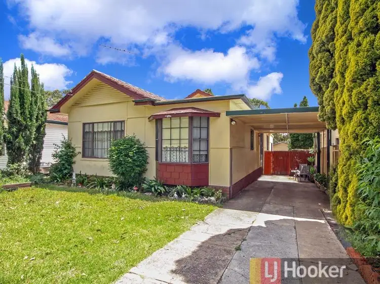 13 Earls Avenue, Riverwood NSW 2210