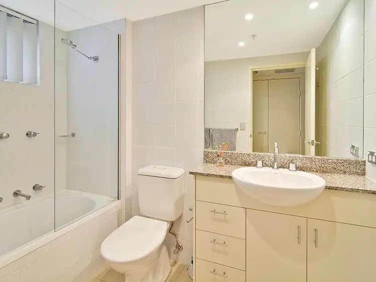 Fourth view of Homely apartment listing, 607/15 Atchison Street, St Leonards NSW 2065