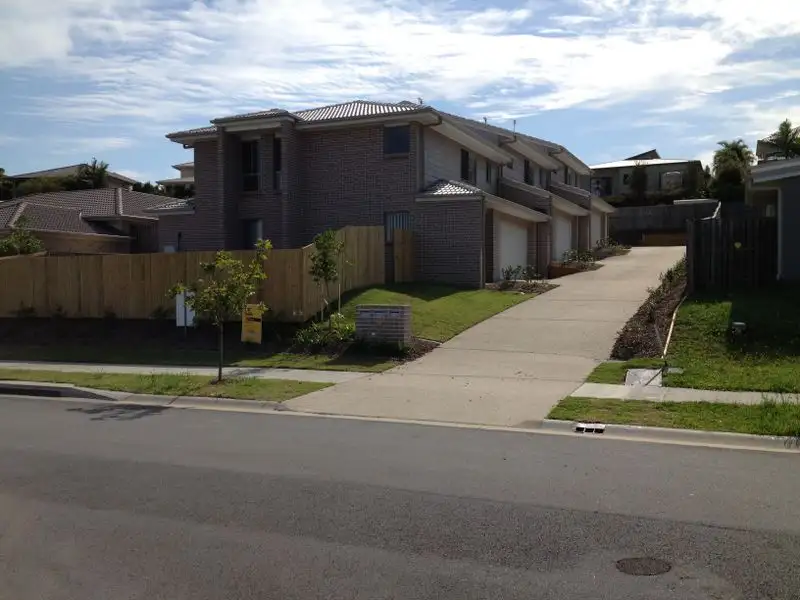 Main view of Homely semi-detached listing, 1/52 Hawkesbury Avenue, Pacific Pines QLD 4211