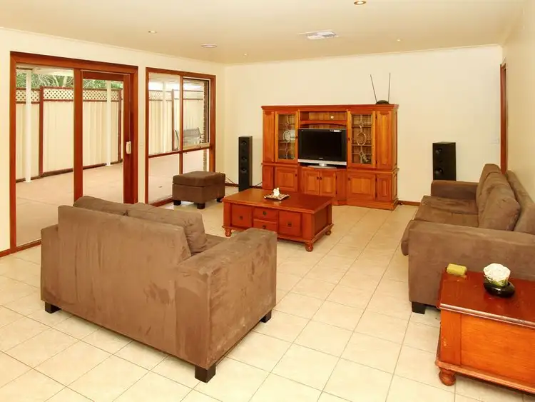 Fifth view of Homely house listing, 10 Greenview Court, Epping VIC 3076
