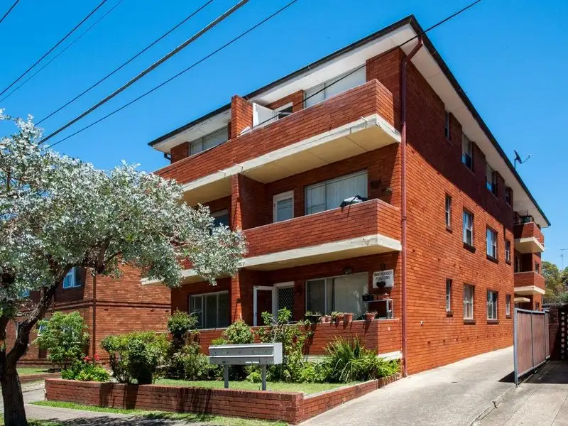 Main view of Homely unit listing, 2/3 Unsted Crescent, Hillsdale NSW 2036