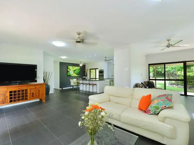 52 Hobson Drive, Brinsmead QLD 4870