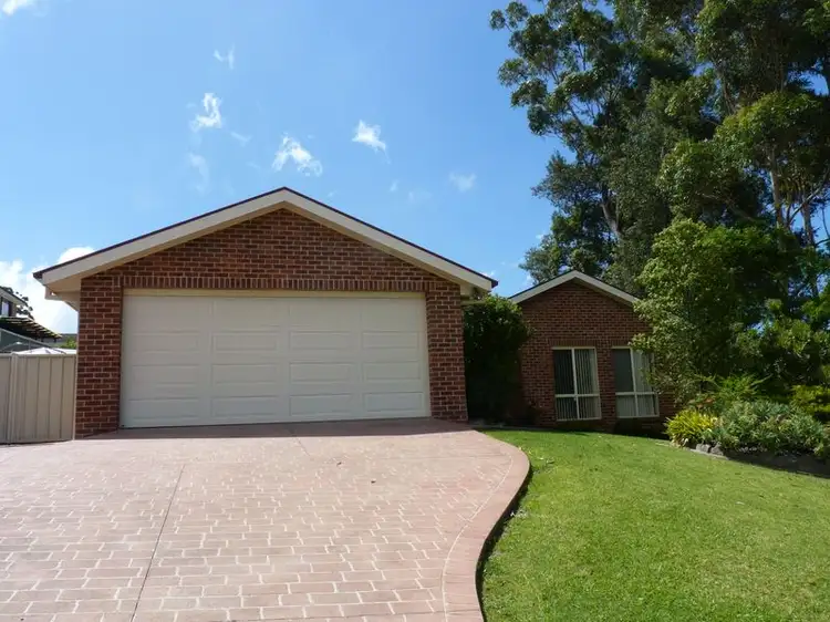 4 Seawinds Parade, Narrawallee NSW 2539