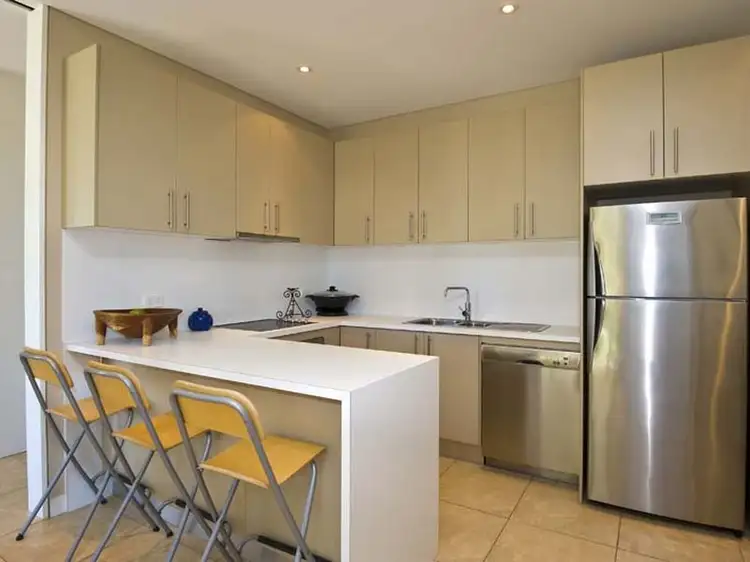 Third view of Homely unit listing, 2/9 Avalon Parade, Avalon NSW 2107