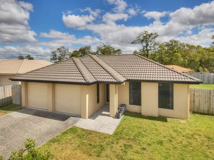6 Henna Place, Heritage Park QLD 4118