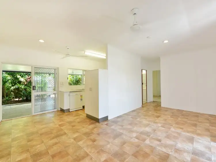 Second view of Homely semi-detached listing, 2/7 Ireland Crescent, Whitfield QLD 4870