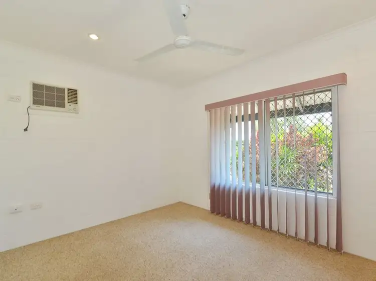 Fifth view of Homely semi-detached listing, 2/7 Ireland Crescent, Whitfield QLD 4870