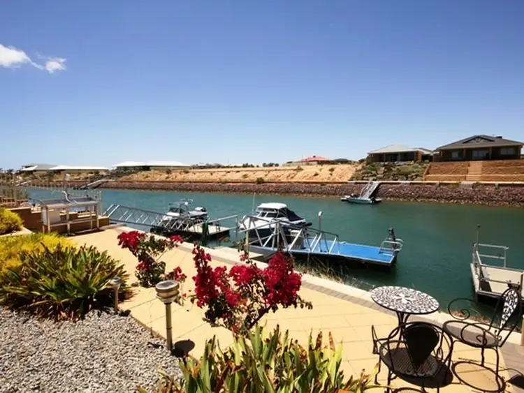 70 Gilmore Crescent, Wallaroo SA 5556
