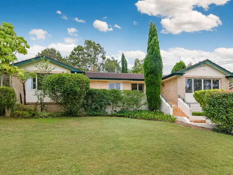 10 Nicholson Avenue, St Ives NSW 2075