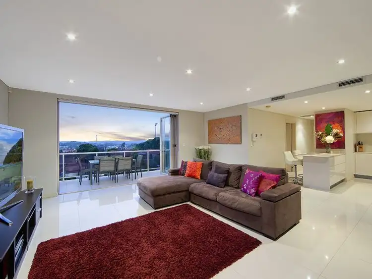 Second view of Homely unit listing, 15/27 Pine Avenue, Brookvale NSW 2100
