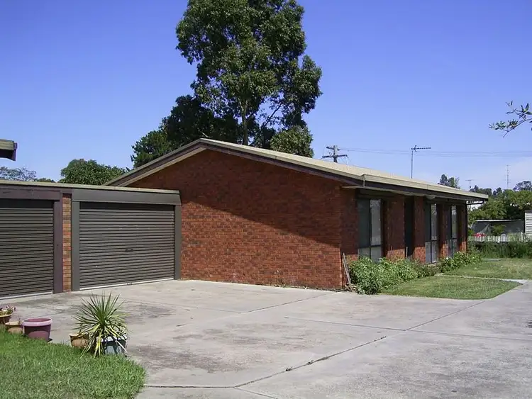 Main view of Homely unit listing, 1/1 Dahlsen Crescent, Bairnsdale VIC 3875