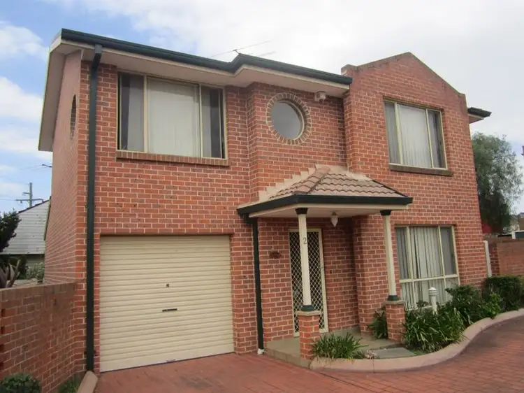 2/89 Oxford Street, Smithfield NSW 2164