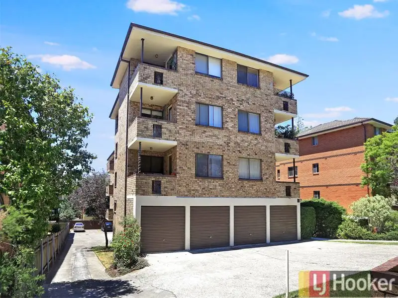 Main view of Homely unit listing, 11/9 Curzon Street, Ryde NSW 2112