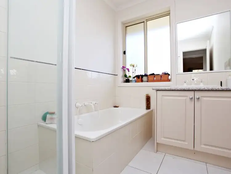 Sixth view of Homely unit listing, 2/2 Wallace Avenue, Bayswater VIC 3153